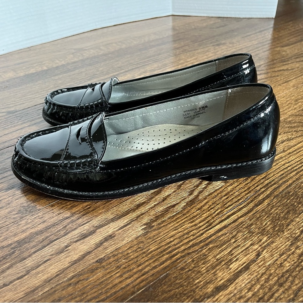 L.L. Bean Black Patent Leather 6.5 Medium Loafers Rubber Soles VGUC